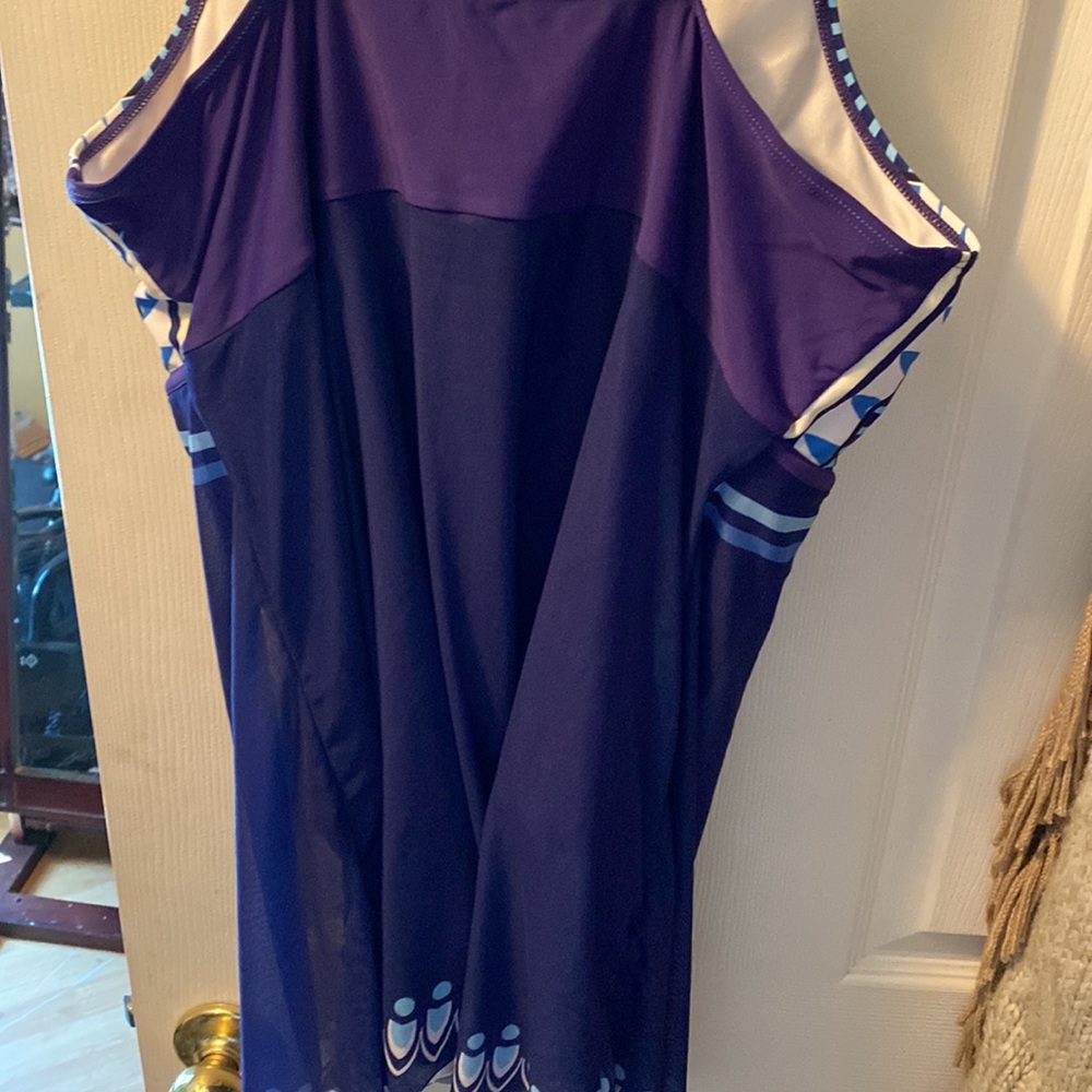 Swimsuit - Picture 4 of 4